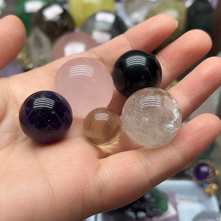 水晶未镶嵌珠宝半成品85克水晶小球