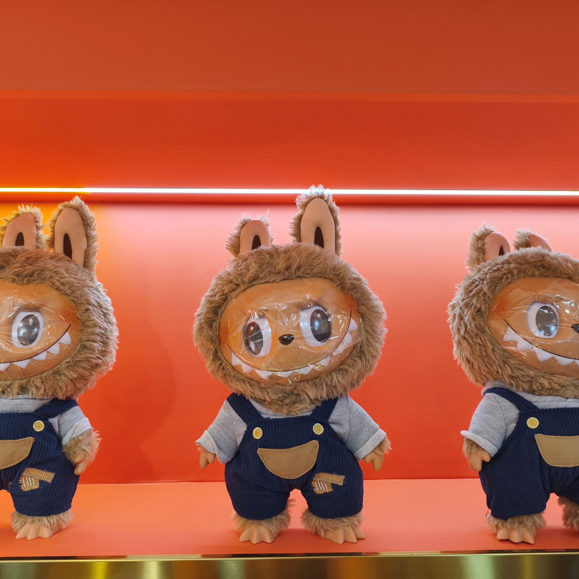 大春野搪胶怪狂欢节毛绒公仔一代黑皮38CM【非原版回收寄卖】