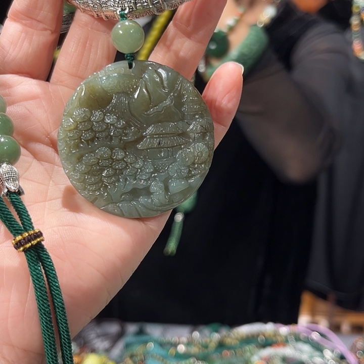 颈饰未镶嵌和田玉