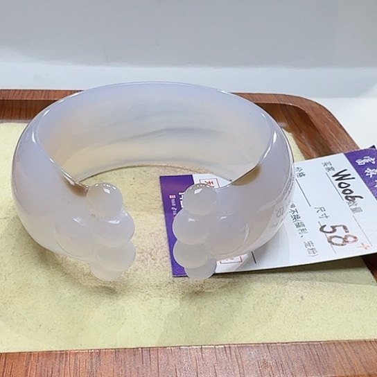 玛瑙/玉髓手镯未镶嵌大*子