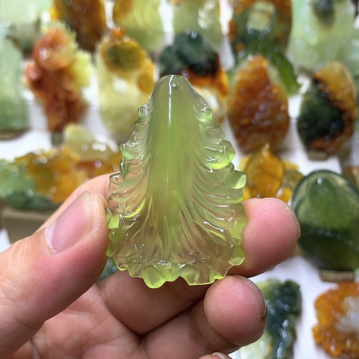 蛇纹石玉珠宝半成品未镶嵌