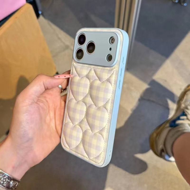 蓝格纹刺绣爱心适用于iPhone16promax手机壳15少女心14可爱13清新