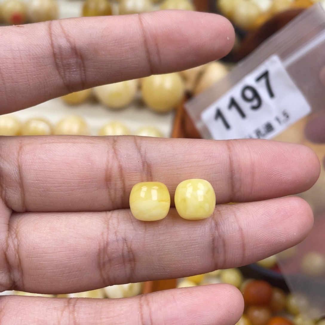 未镶嵌蜜蜡珠宝奇石9.6