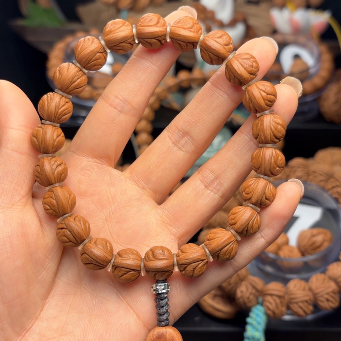 桃核吊坠野生玉龙脊12