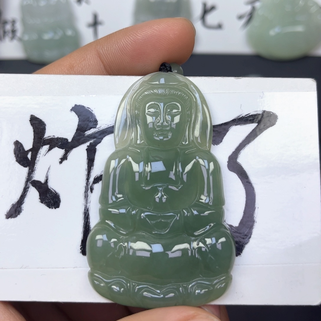 翡翠颈饰未镶嵌缅甸天然翡翠