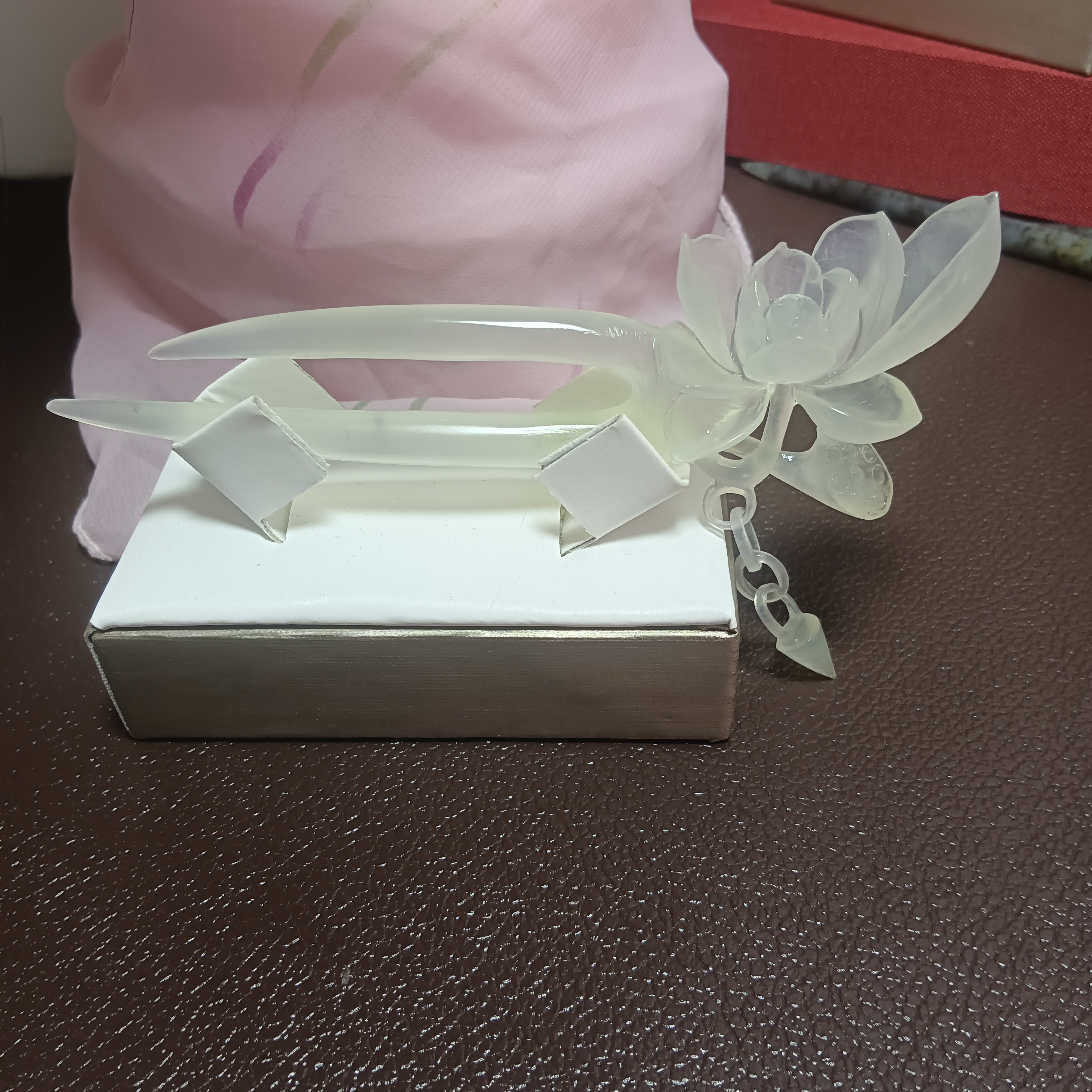 岫玉双叉荷花发簪，一体流苏，高冰高透，天然岫玉