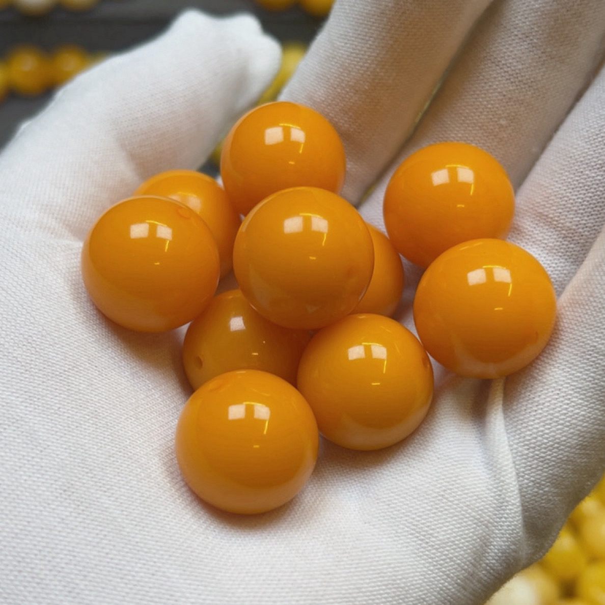 1.2老蜡圆珠(拍一送一到手2颗)