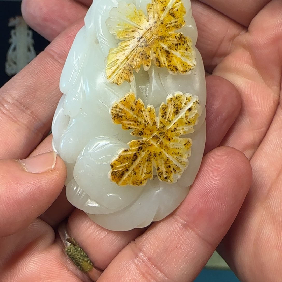 和田玉颈饰未镶嵌老***茶