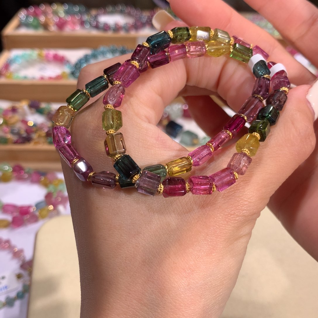 碧玺多样性发货一件未镶嵌