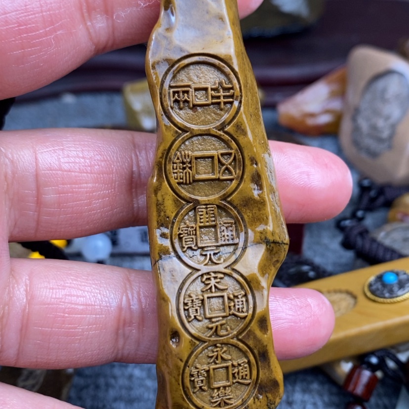【闪购商品】原石雕刻手把件