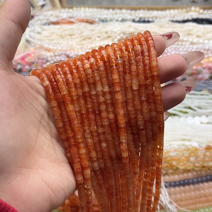 玛瑙/玉髓珠宝半成品未镶嵌一条4/2mm左右红东陵直切