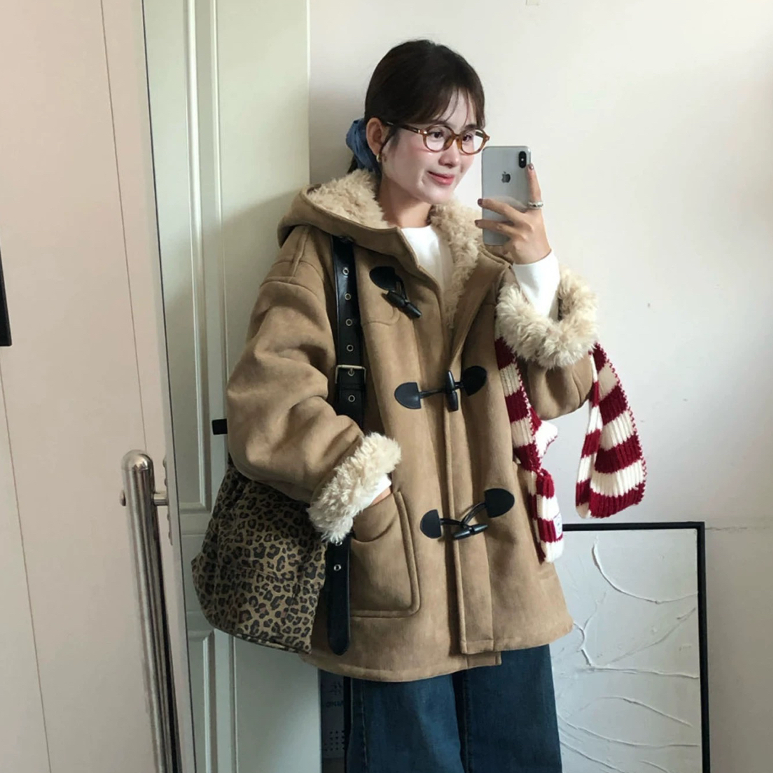 女学院风冬季牛角扣连帽短外套加绒加厚休闲秋冬季