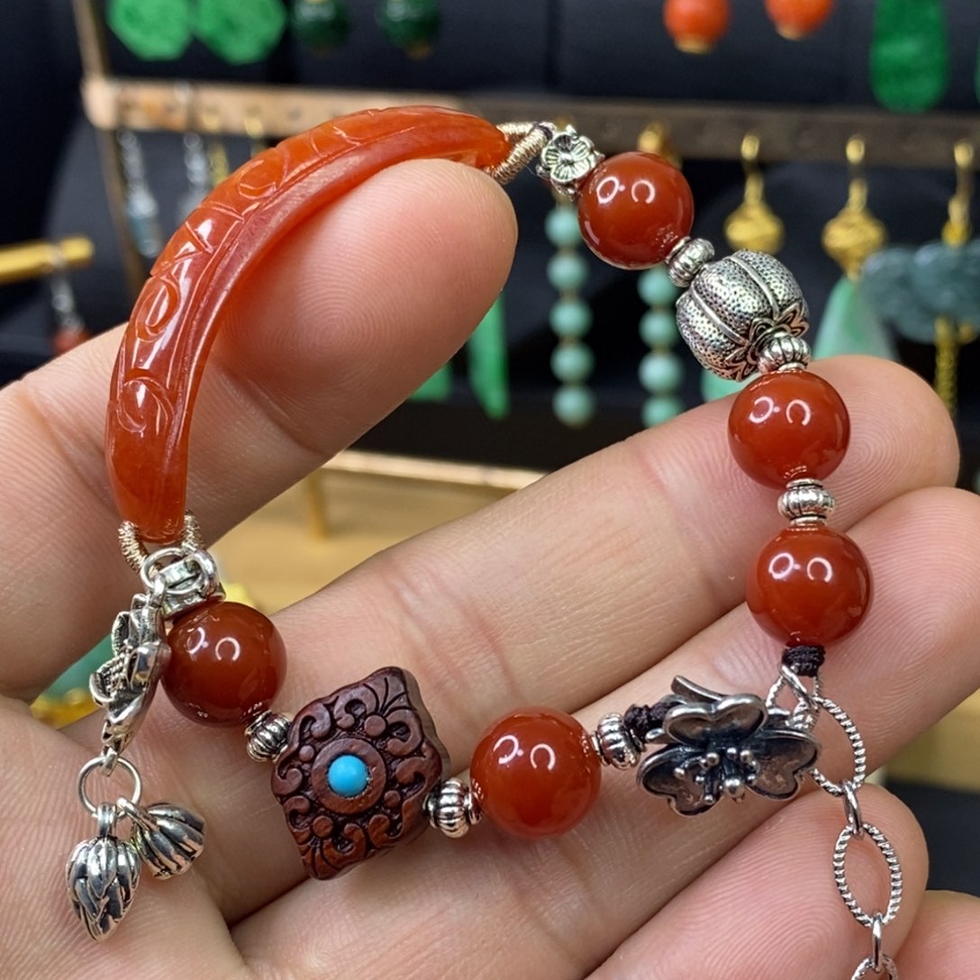 颈饰未镶嵌翡翠手链