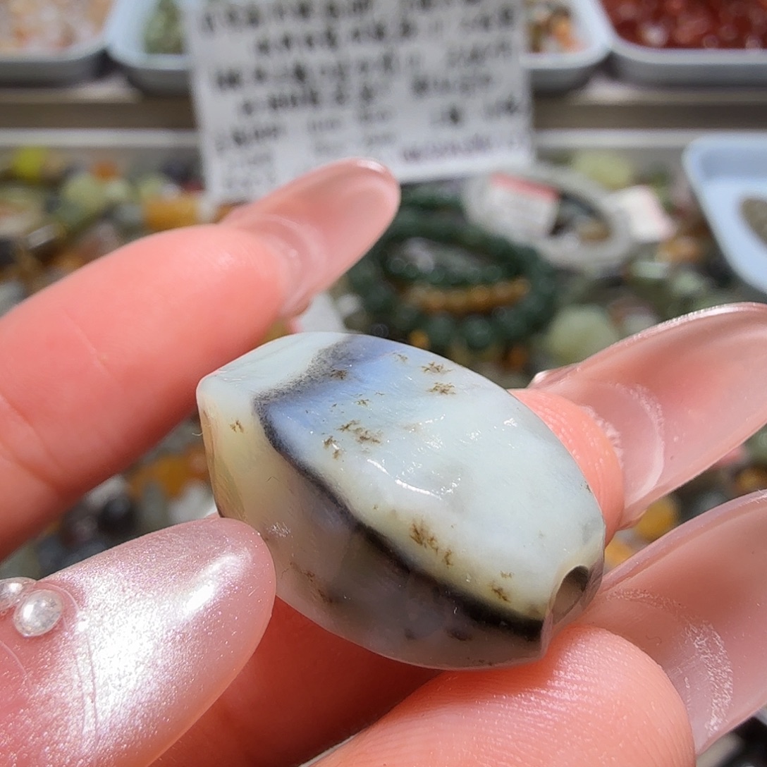 和田玉未镶嵌珠宝奇石