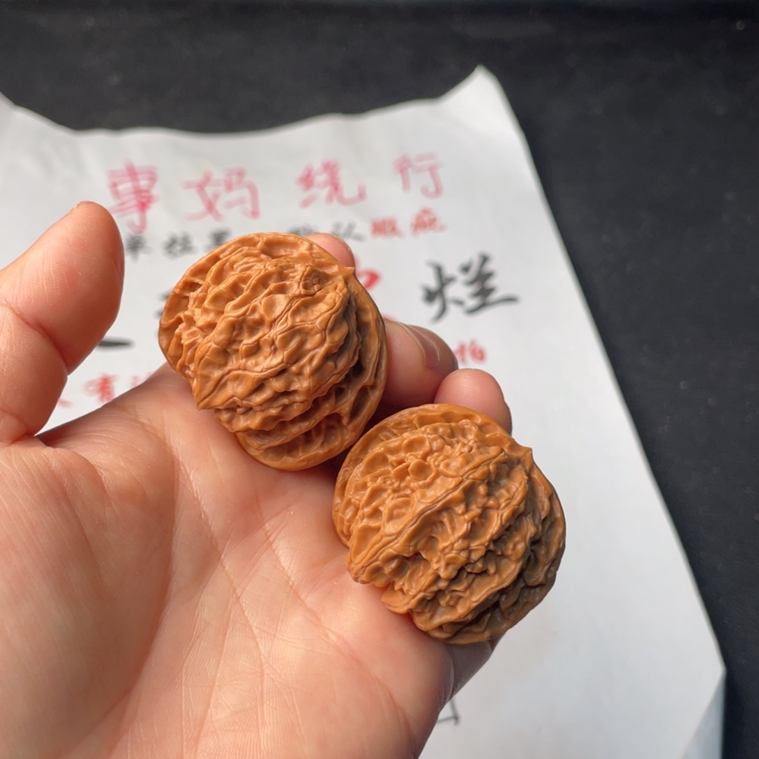 文玩核桃把件938。40苹果园