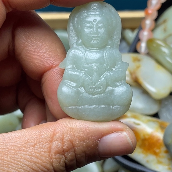 和田玉未镶嵌珠宝半成品