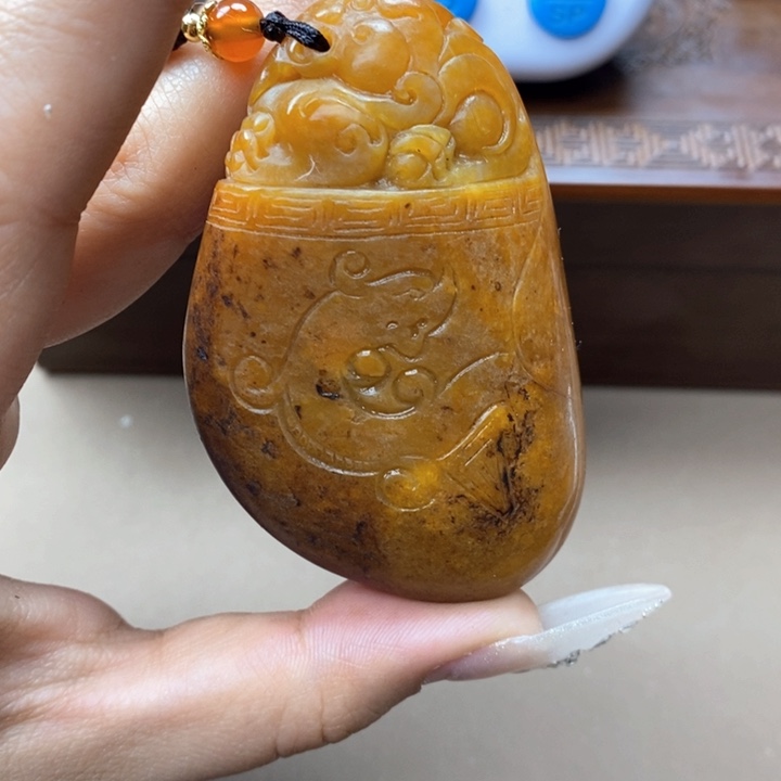 和田玉把件未镶嵌沉**！G