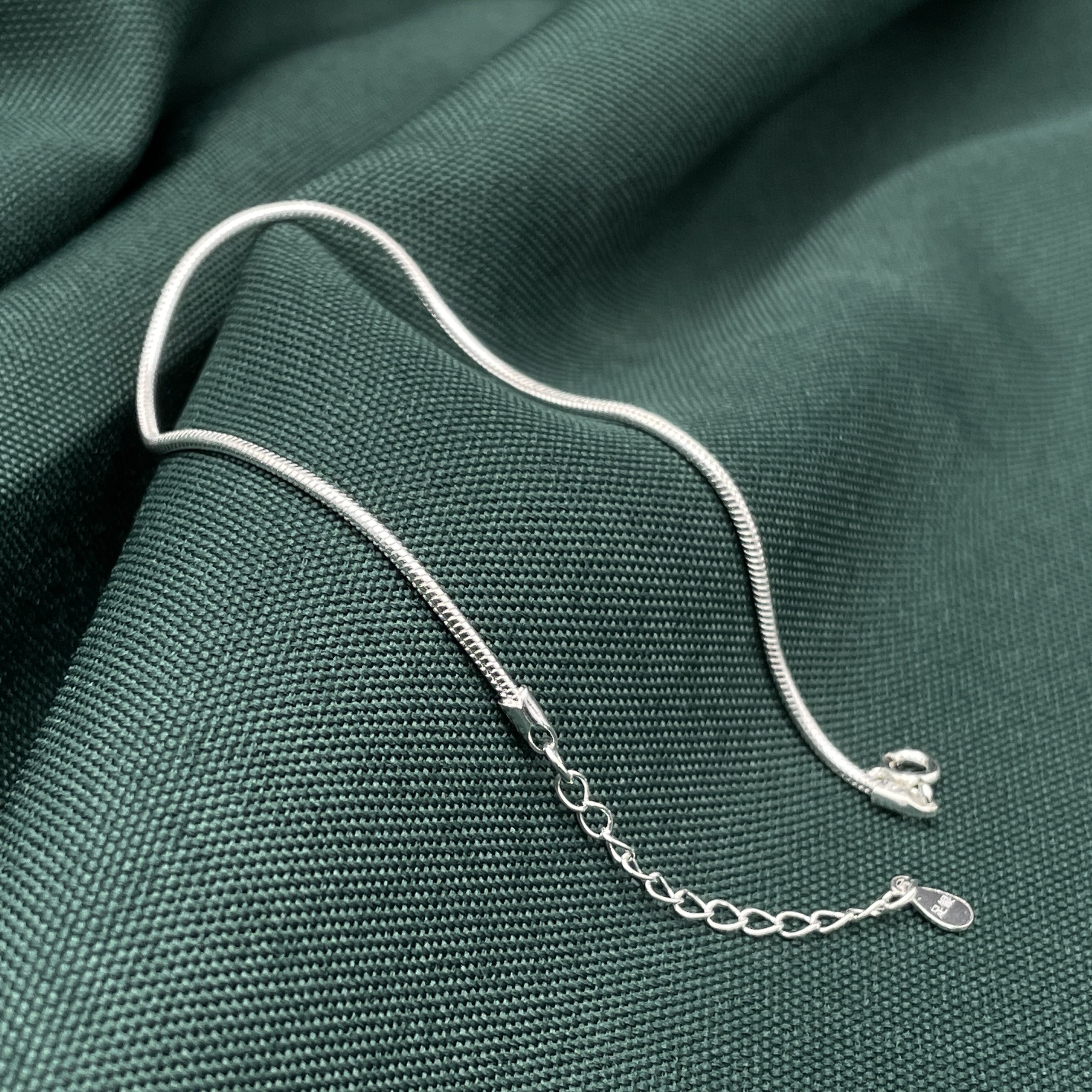 足银手链 足银手链 凯贵银饰 足银情侣款素圈蛇骨手链SL18