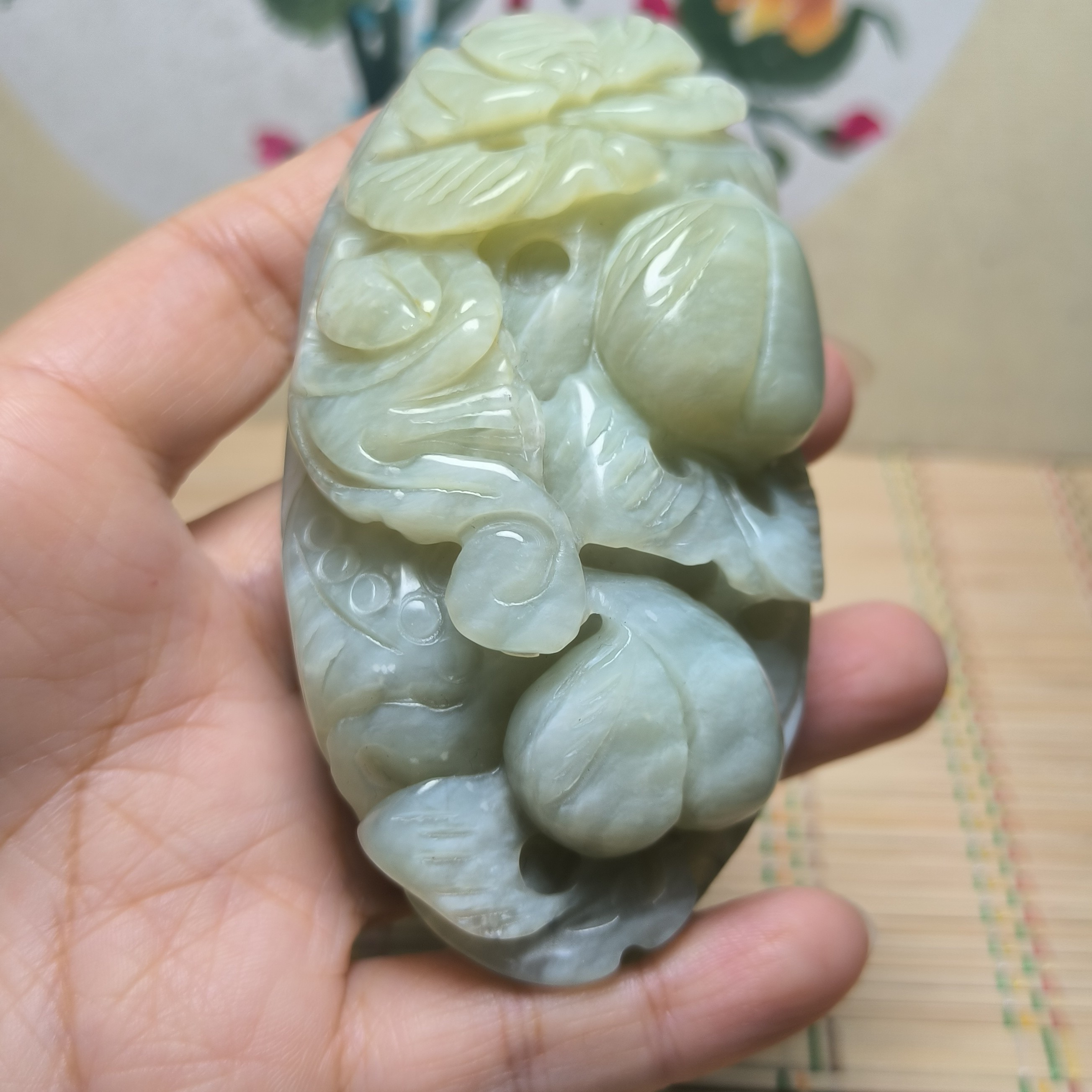 天然岫玉纯手工雕刻吉祥如意大手把件（一式一款）