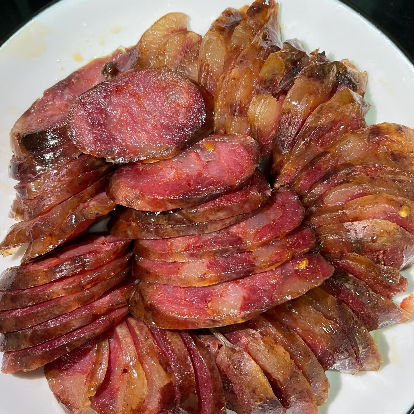 本地土猪烟熏香肠：现称自由链接