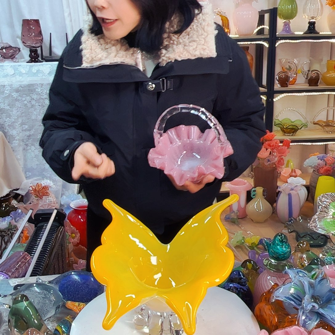 家悦琉璃花瓶摆件不完美