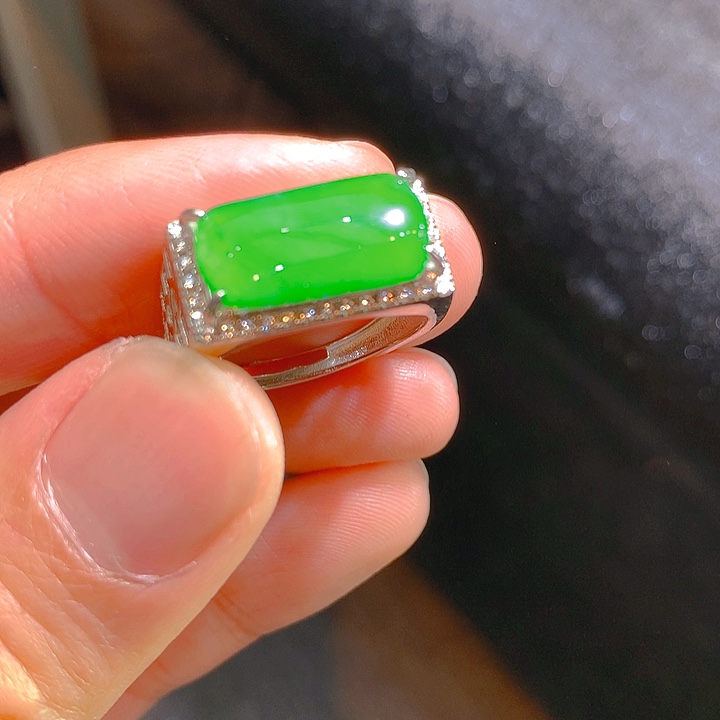 【闪购商品】翡翠颈饰银S925镶嵌翡翠