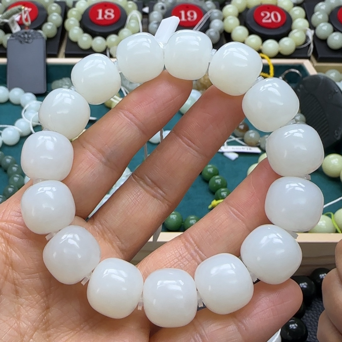 和田玉未镶嵌手链