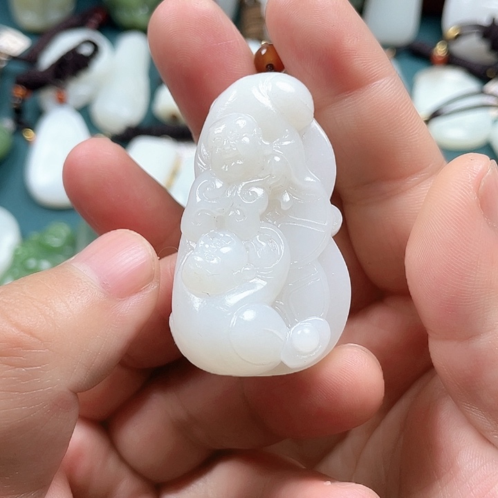 和田玉颈饰未镶嵌