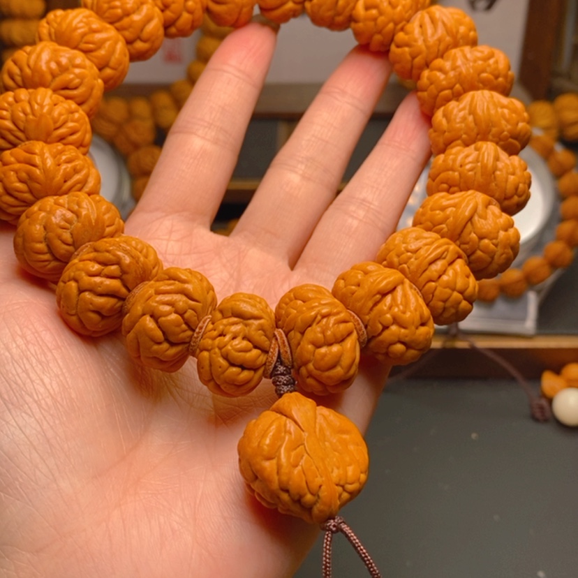 【闪购商品】桃核手串龙文桃核