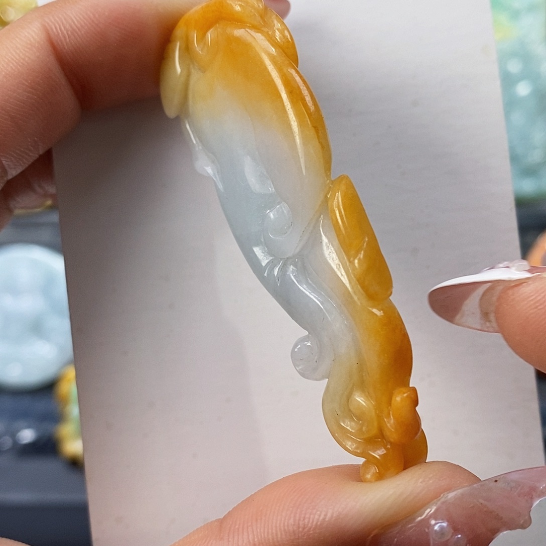 翡翠颈饰未镶嵌翡翠一物一证