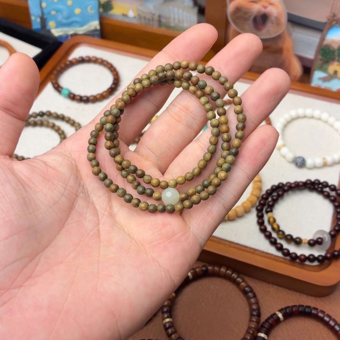 手串/手链维腊木（绿檀）