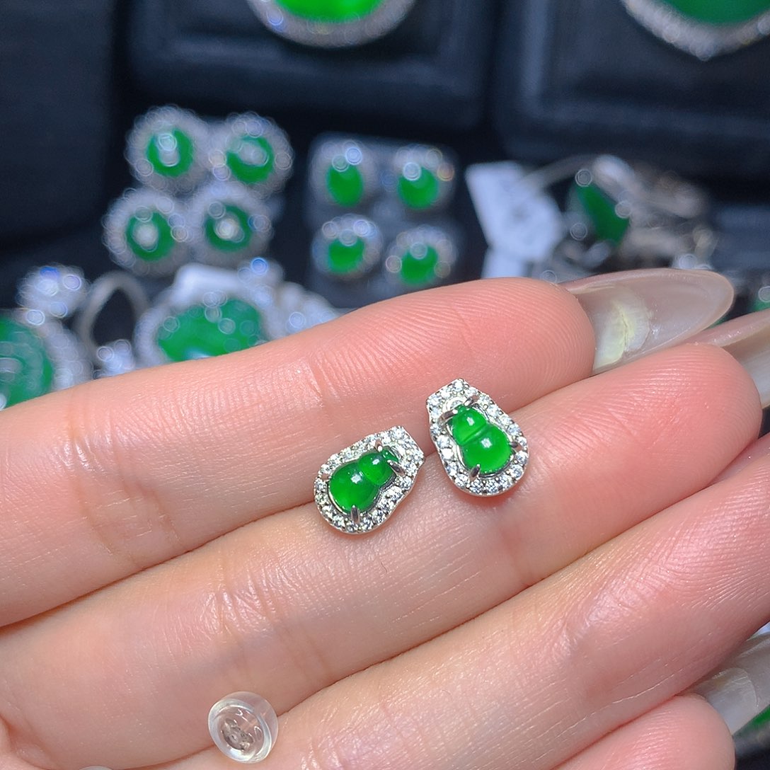 翡翠吊坠(不含链)银S925镶嵌翡翠