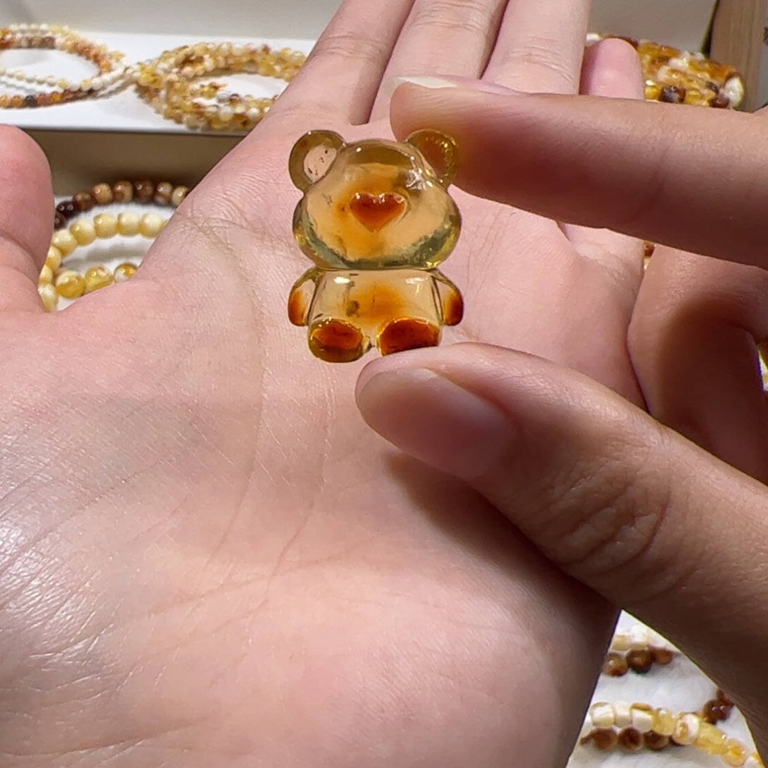 琥珀未镶嵌珠宝奇石沁色小熊