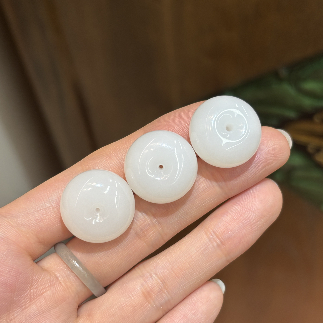 121718wm和田玉羊脂白平安扣吊坠约20*12多样性发其一