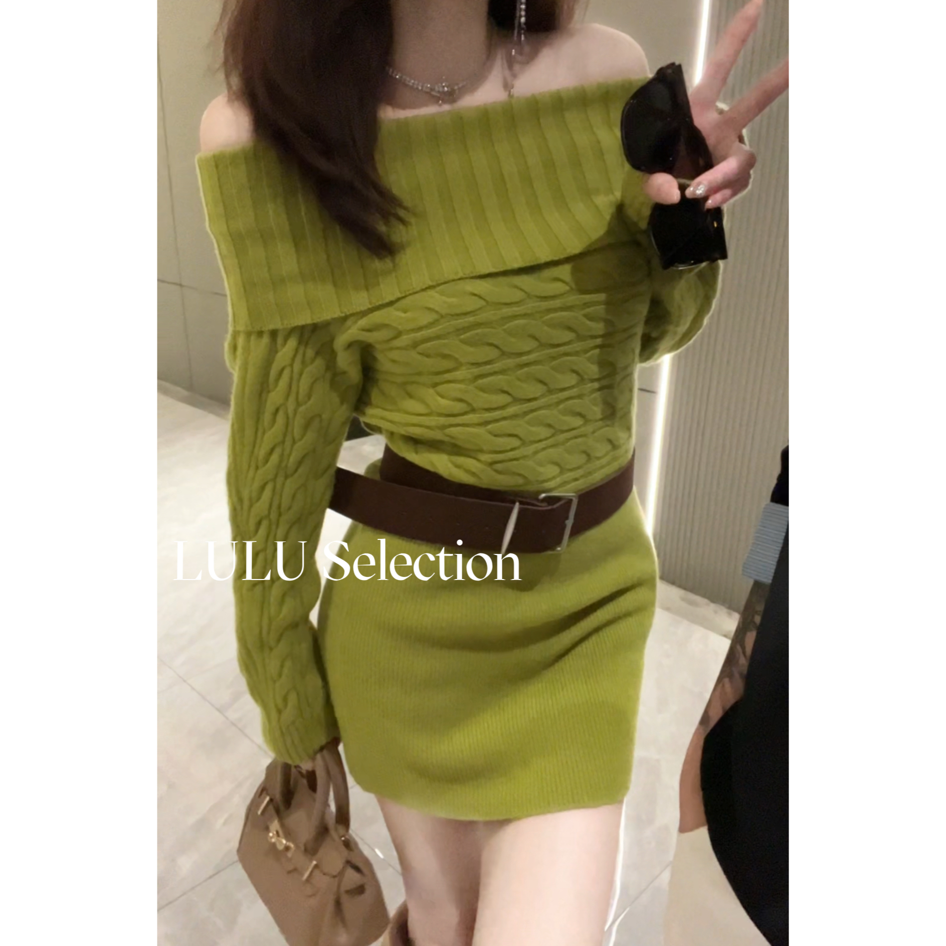 【可可西里】LU 一字肩辣妹性感气质麻花露肩连衣裙收腰毛织包臀裙