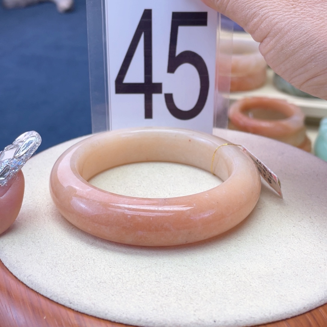 石英质玉未镶嵌手镯60.7圈