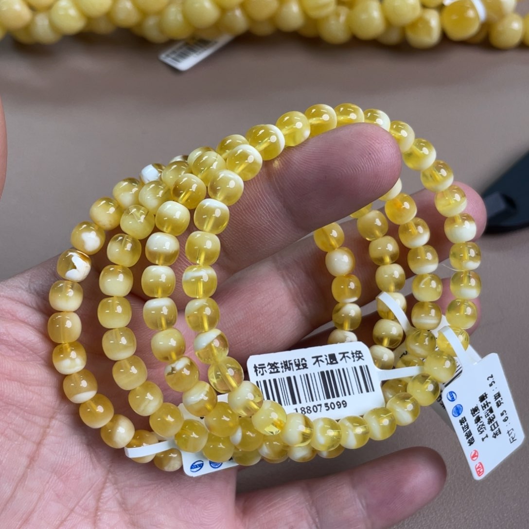 琥珀裸石未镶嵌007多样性发其一