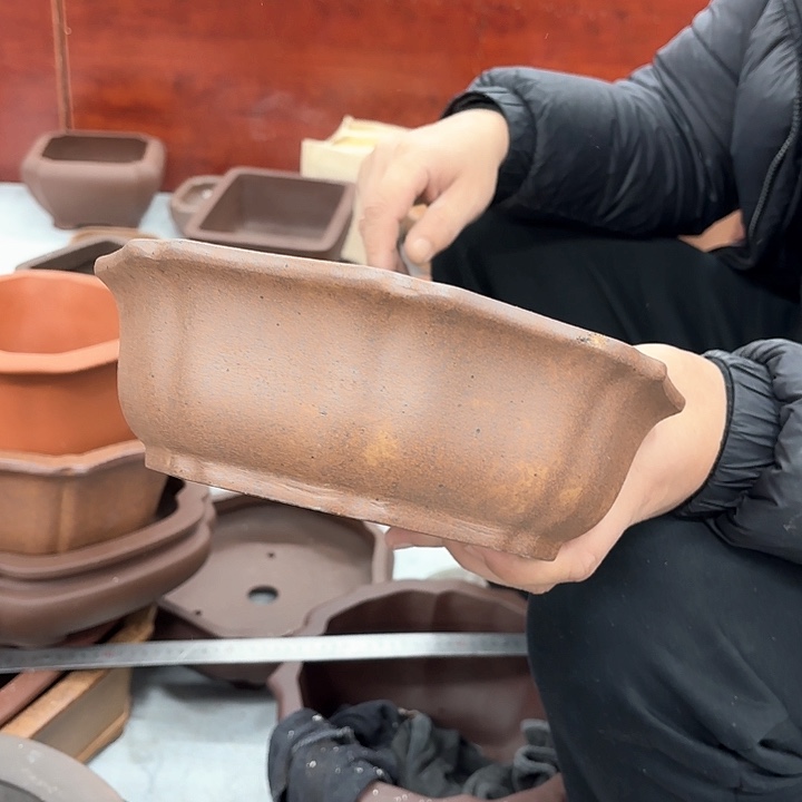 紫砂花盆紫砂的颜色很好看呀