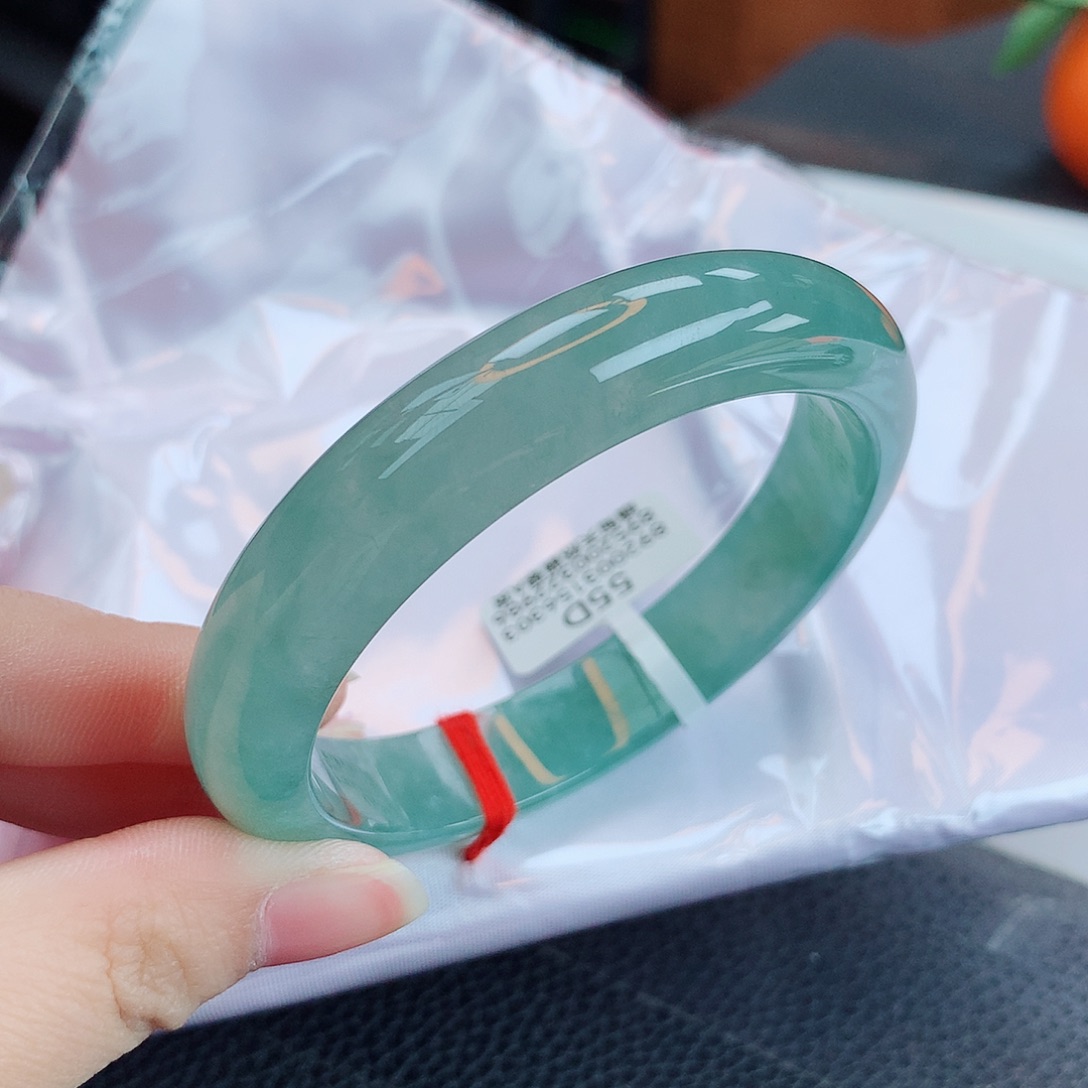 翡翠手镯未镶嵌缅甸天然翡翠A货