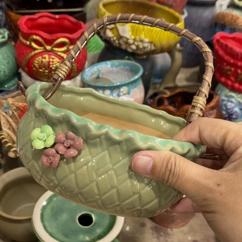 陶瓷大绿色花边篮子的，的，的，