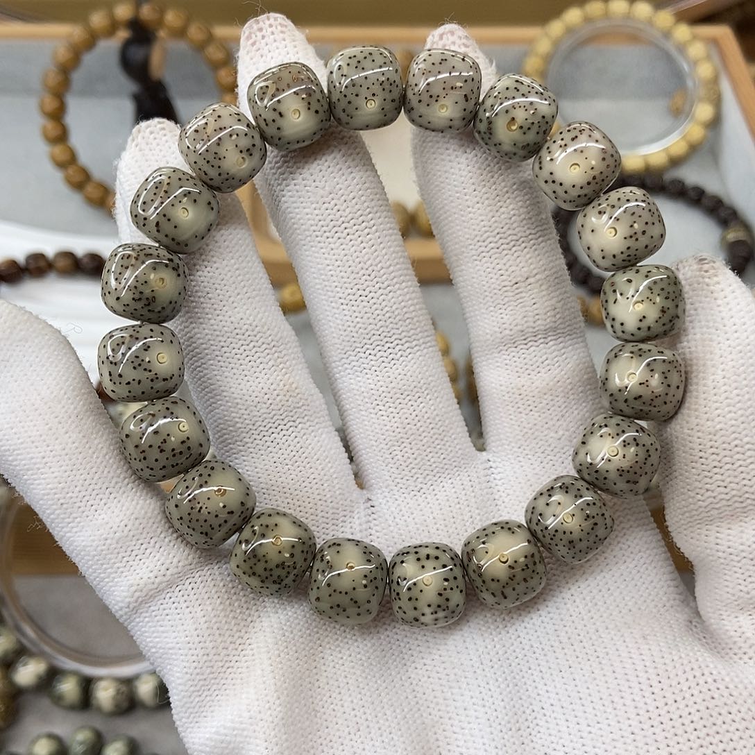 星月菩提手串12灰冰