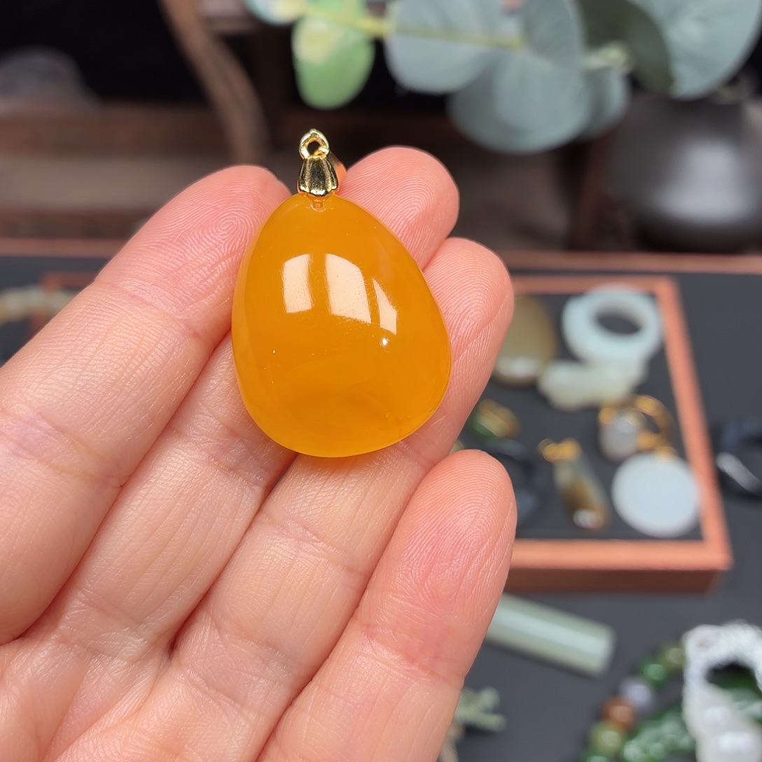 S***N蜜蜡银S925镶嵌颈饰