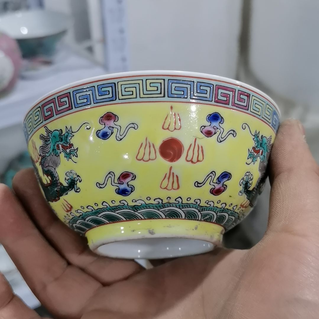 当代景德镇陶瓷工艺品躍*