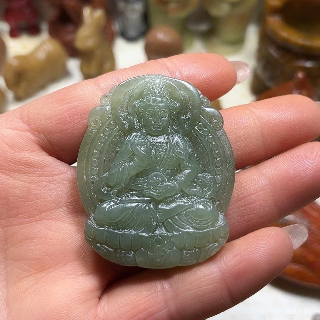 白玉菩提吊坠白玉菩提吊坠