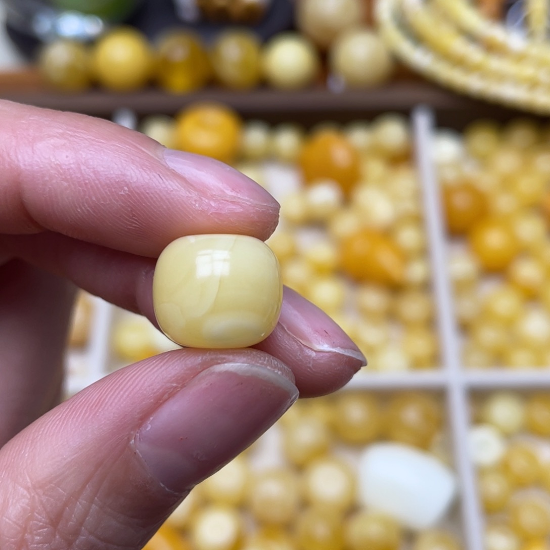 蜜蜡珠宝奇石未镶嵌12.9