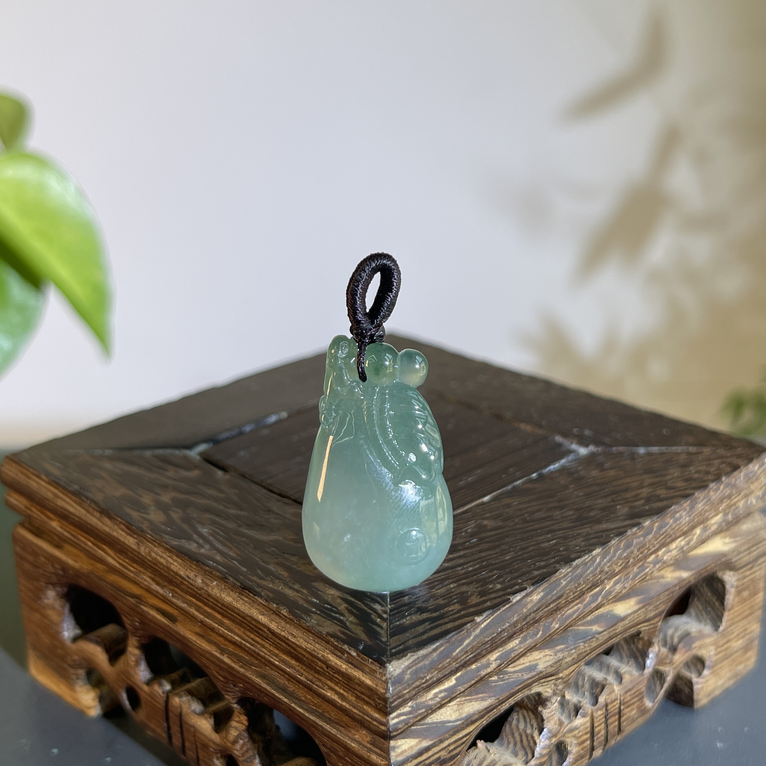 JTB09-59 天然缅甸A货翡翠  钱袋子