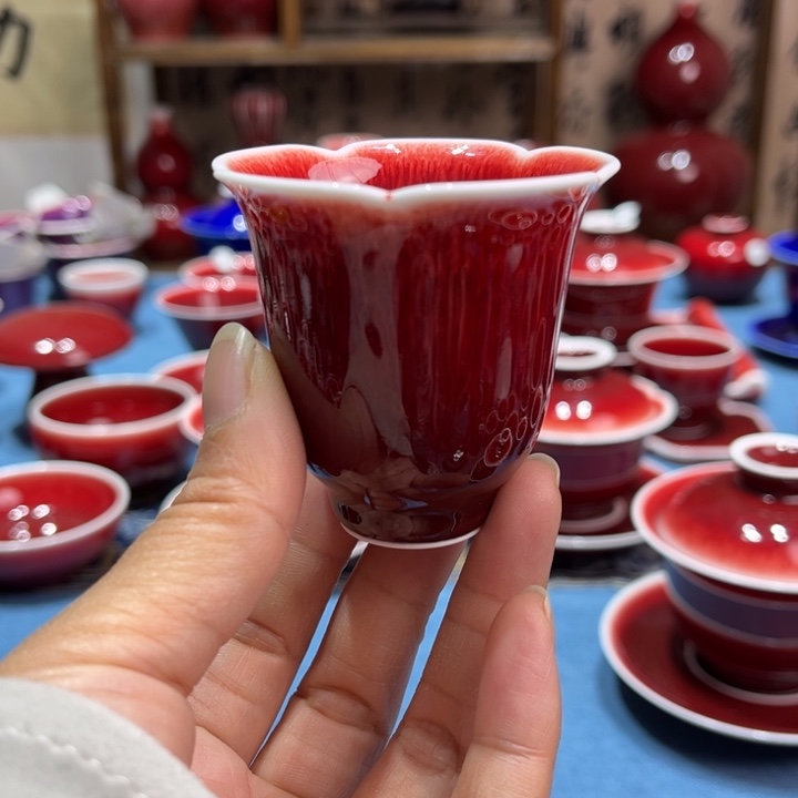 景德镇陶瓷花口闻香杯