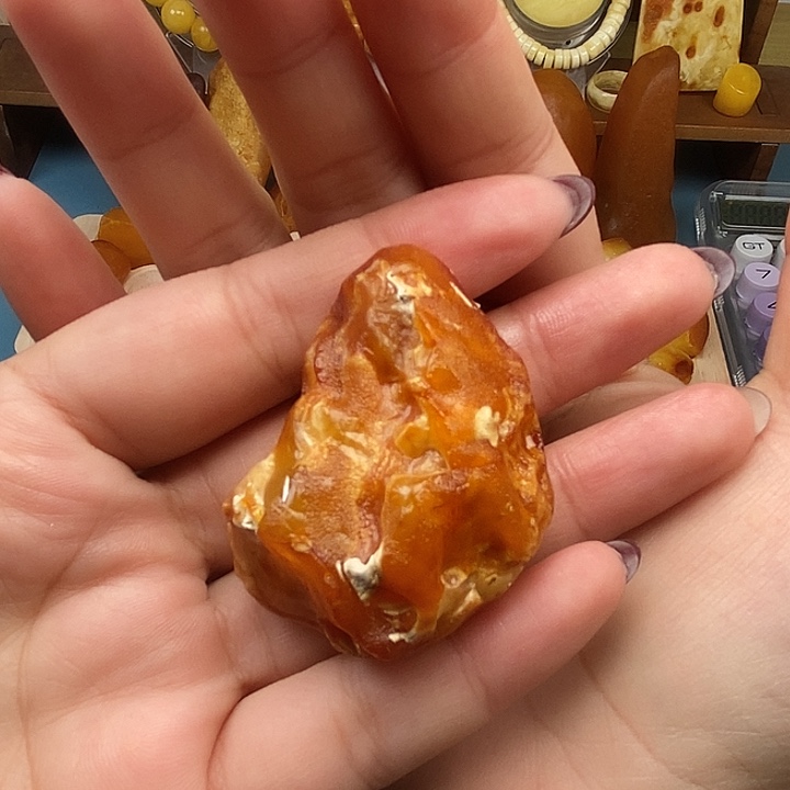 r***m定制琥珀未镶嵌蜜蜡原石定制