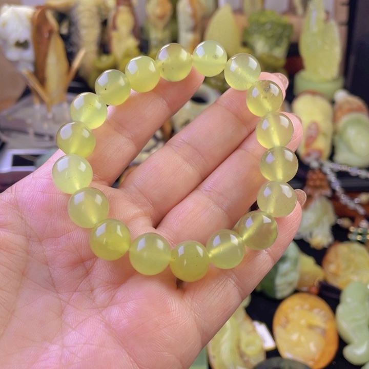 未镶嵌蛇纹石玉手链