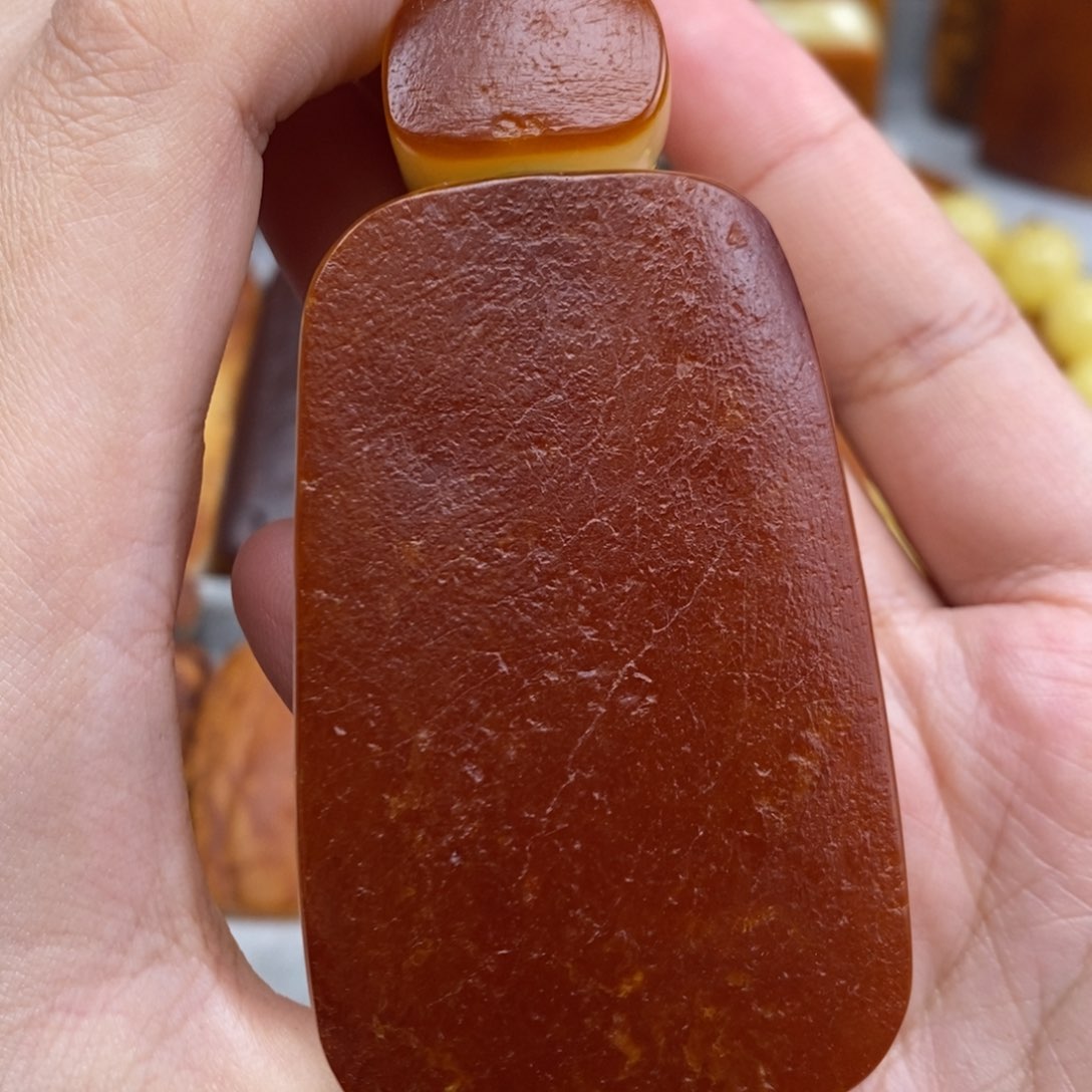 琥珀吊坠(赠链)未镶嵌